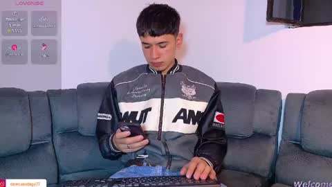 Snapshot of twink_daren chatting on 04/21/26, 07:06 Mr Daren online show from 04/21/26, 07:06