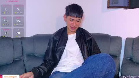 Snapshot of twink_daren chatting on 04/24/26, 07:05 Mr Daren online show from 04/24/26, 07:05