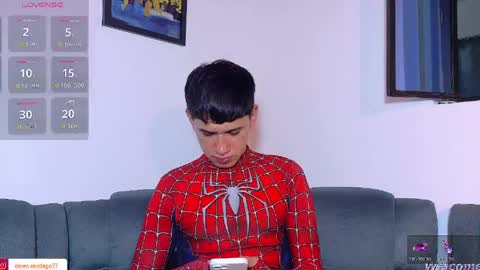 Snapshot of twink_daren chatting on 04/30/26, 06:25 Mr Daren online show from 04/30/26, 06:25