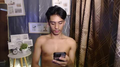 Snapshot of twink_hairyass69 chatting on 01/06/25, 01:30 Aladin online show from 01/06/25, 01:30