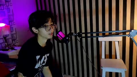 Sebastin online show from 04/22/26, 12:07