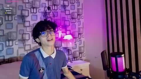 Sebastin online show from 05/05/26, 12:13