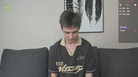 Snapshot of twinkguy_slim chatting on 09/09/25, 04:28 Viego Pattel online show from 09/09/25, 04:28