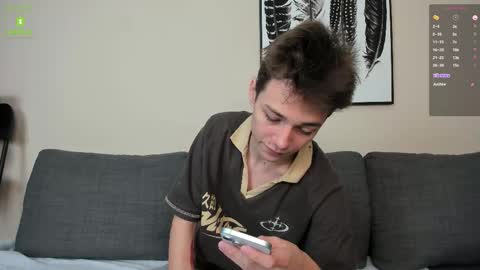 Snapshot of twinkguy_slim chatting on 09/13/25, 04:29 Viego Pattel online show from 09/13/25, 04:29