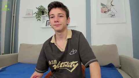 Snapshot of twinkguy_slim chatting on 09/27/25, 04:34 Viego Pattel online show from 09/27/25, 04:34