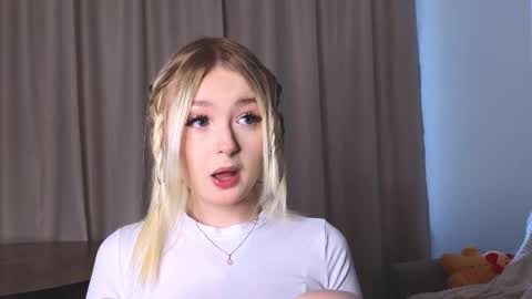 twinklefluff online show from 02/04/26, 05:13