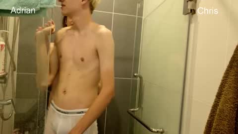 Snapshot of twinks_inlove chatting on 09/28/25, 12:10 Adrian Chris vers online show from 09/28/25, 12:10