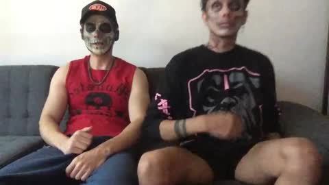 Derrick online show from 10/27/25, 05:06