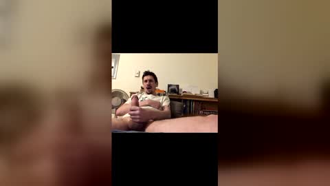 TwinkyMcgee online show from 11/26/25, 08:04