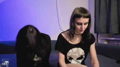 Snapshot of twins_terror chatting on 06/14/26, 06:21 Sin and Skin online show from 06/14/26, 06:21