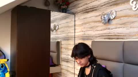 twinslovers_ online show from 01/10/26, 04:47