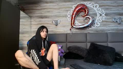 twinslovers_ online show from 02/22/26, 03:07