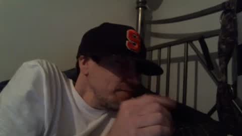 Snapshot of twistedvanilla chatting on 12/19/24, 04:56 twistedvanilla online show from 12/19/24, 04:56