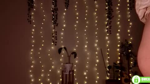 Stranger online show from 11/12/25, 06:41