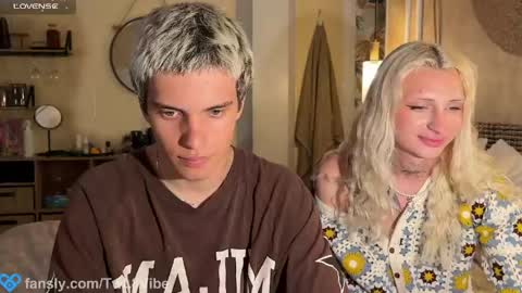 Molly and Nick online show from 04/20/26, 08:21