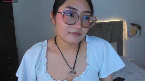 Snapshot of two_half chatting on 06/07/26, 09:07 J Ale online show from 06/07/26, 09:07
