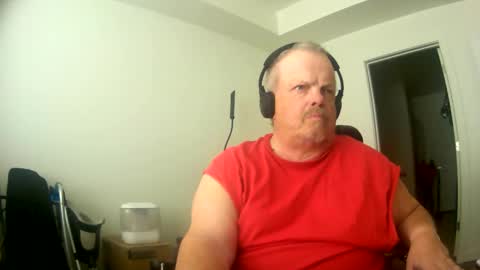 two_wheels_two_balls online show from 02/24/26, 07:45