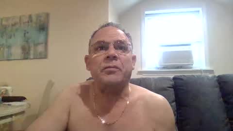 Twopeopleinlove online show from 04/18/26, 12:31