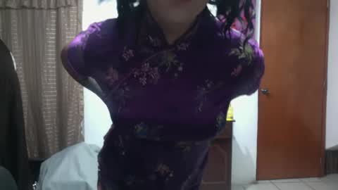 Snapshot of txina chatting on 12/27/24, 07:29 Xina Lane online show from 12/27/24, 07:29