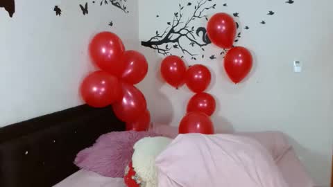 tyfanny19 online show from 02/14/25, 07:33