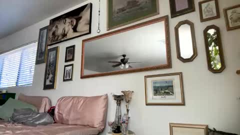 tylababyy online show from 11/19/25, 06:41