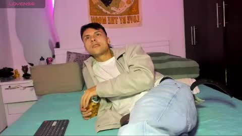 tyler_axel online show from 05/04/26, 01:45
