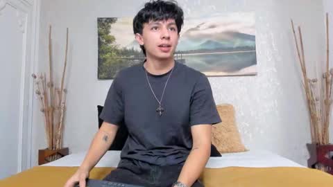Snapshot of tyler_durtenn chatting on 10/19/25, 03:07 Tyler online show from 10/19/25, 03:07