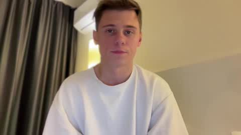 tyler_garrner online show from 10/04/25, 05:33