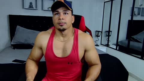 tyler_hank1 online show from 01/12/25, 02:35