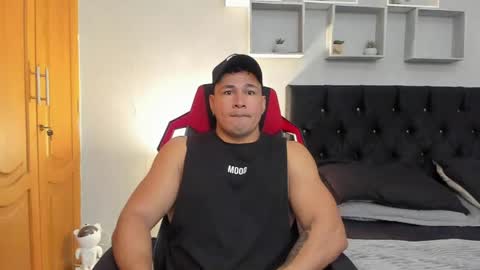 tyler_hank1 online show from 04/10/26, 10:58