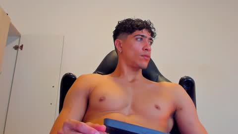     online show from 12/12/24, 11:14