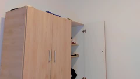     online show from 12/18/24, 08:03