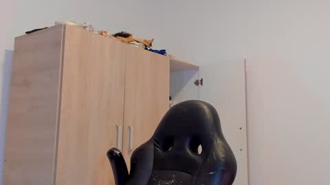     online show from 12/22/24, 02:49