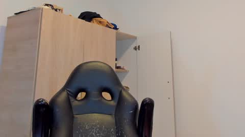     online show from 12/22/24, 08:58