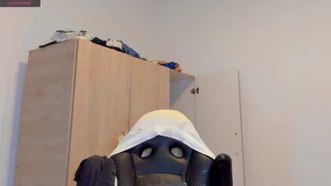     online show from 01/05/25, 09:25