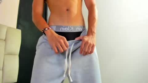 tyler_noir online show from 07/06/26, 06:21