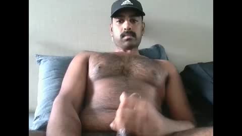 tylerd45637 online show from 11/30/25, 12:36