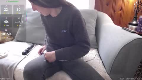 Tyler Sands online show from 10/28/25, 02:31