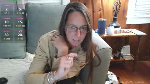 Tyler Sands online show from 11/24/25, 01:38