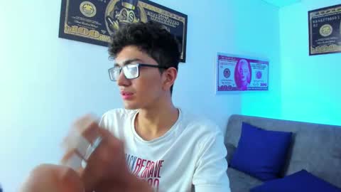   online show from 02/01/25, 09:21