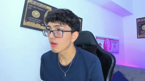   online show from 03/11/25, 02:54