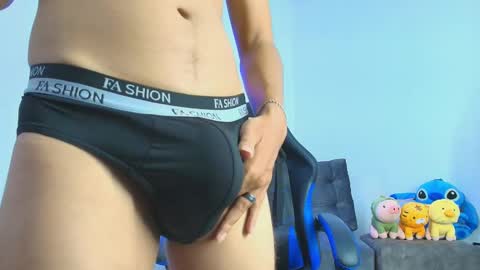   online show from 10/13/25, 06:13