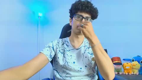   online show from 11/15/25, 08:11