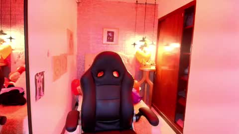       online show from 03/10/25, 03:01