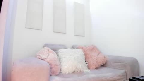 Snapshot of tylla__ chatting on 03/01/26, 04:58 tylla__ online show from 03/01/26, 04:58