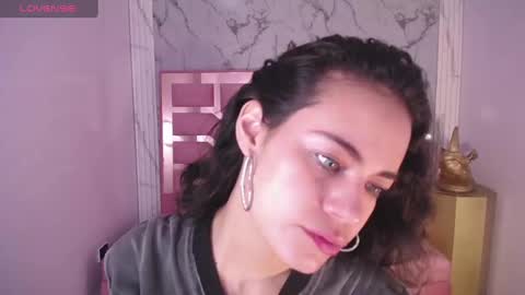Snapshot of tyna_ch chatting on 12/11/24, 05:26 TYNA online show from 12/11/24, 05:26