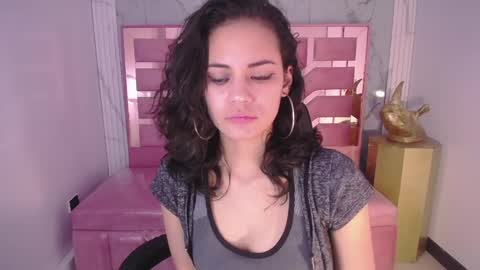 Snapshot of tyna_ch chatting on 12/14/24, 02:01 TYNA online show from 12/14/24, 02:01