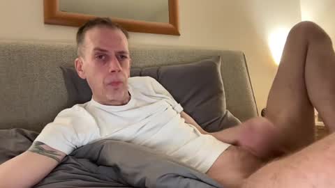 Snapshot of tyronev70 chatting on 01/18/25, 10:06 Ty online show from 01/18/25, 10:06