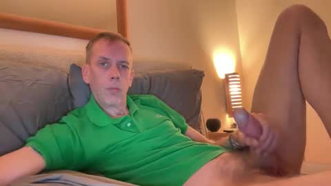 Snapshot of tyronev70 chatting on 10/04/25, 12:03 Ty online show from 10/04/25, 12:03