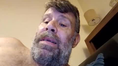 Snapshot of tyson2512 chatting on 10/21/25, 05:35 tyson2512 online show from 10/21/25, 05:35